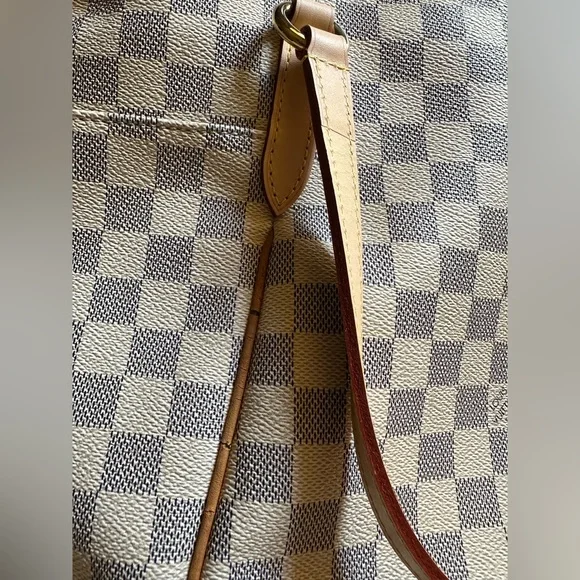 Louis Vuitton Damien Azur Totally MM WITH Dust Bag - Picture 12 of 16